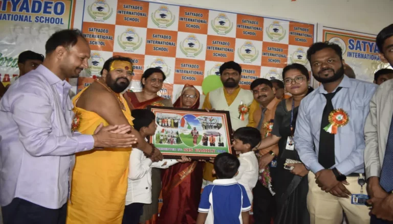 9aa00bc134e6b9361302756fbb6f8c8e3b7daf5232addad7c6f8c0d9e66e37ed.0