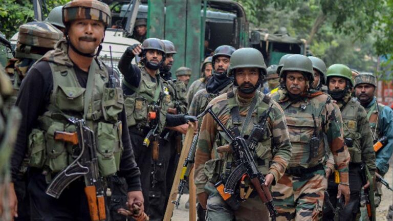 पुंछ में भारतीय सेना के ट्रक पर हमला, 3 जवान