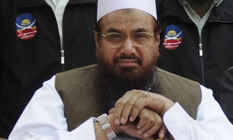 पाकिस्तान चुनाव में आतंकी हाफिज सईद का बेटा आजमा रहा