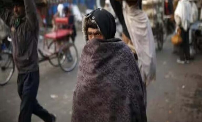 घना कोहरा बढ़ाएगा परेशानी, कई राज्यों में बारिश का अलर्ट