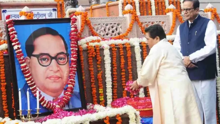 UP News: Mayawati बोलीं, 81 करोड़ से अधिक गरीब सरकारी