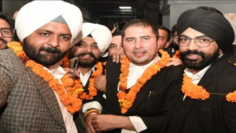 Vikas Malik Punjab और Haryana High Court बार एसोसिएशन के
