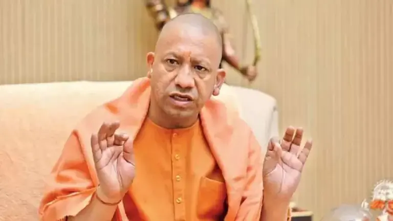 CM Yogi के Noida दौरे से प्राधिकरण अधिकारियों की बढ़ी