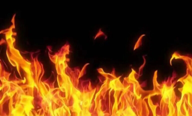 लिंग परिवर्तन कर पुरुष बने एक शख्स ने अपनी दोस्त