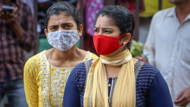 कोरोना महामारी ने एक बार फिर वापसी के साथ लोगों