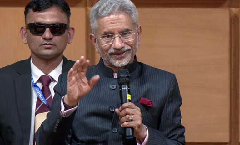 विदेश मंत्री एस जयशंकर ने अमेरिका स्थित एक मंदिर की
