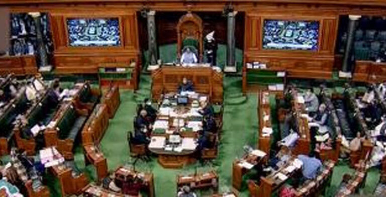 पहली बार संसद के शीतकालीन सत्र के दौरान सरकार ने