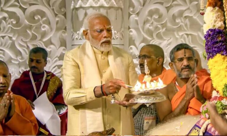 सांसद गिरिराज सिंह ने पीएम मोदी को अवतरित पुरुष कहा