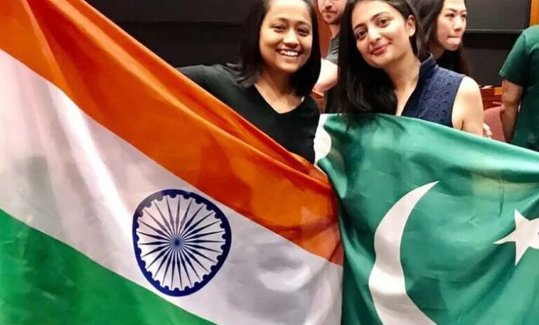 भारत अगर साइंस और दूसरे क्षेत्रों में आगे बढ़ रहा