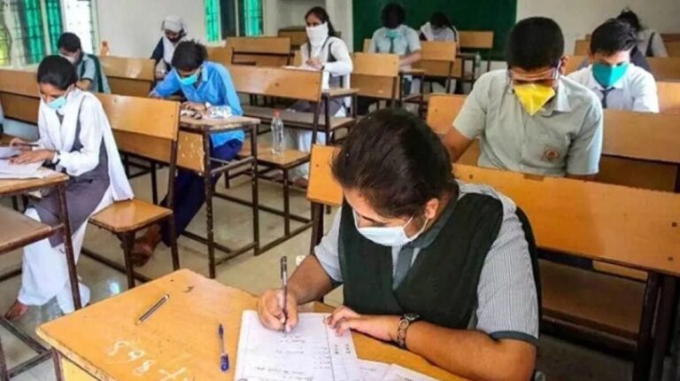 Haryana: शिक्षा मंत्री का आश्वासन: बॉर्ड परीक्षा देने की अनुमति,