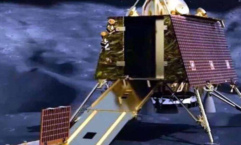 NASA का कहना है कि चक्कर लगा रहे अमेरिकी स्पेस