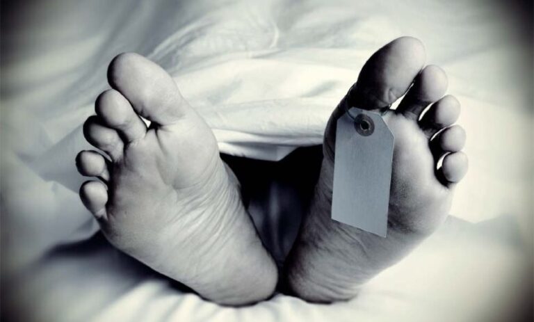पश्चिम बंगाल के जलपाईगुड़ी में सड़क दुर्घटना में पिता-पुत्र की
