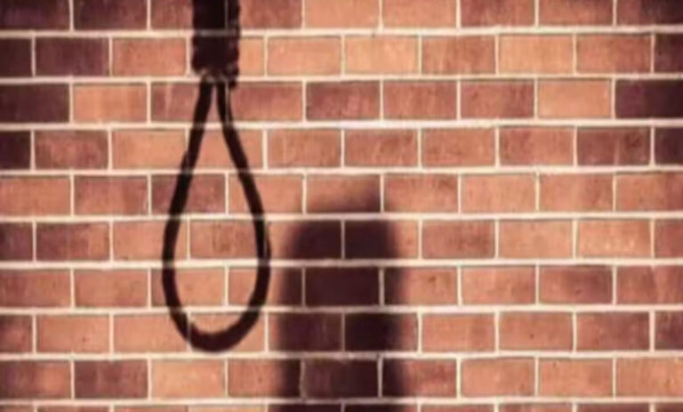 साल 2023 की आखिरी शाम जहां लोग नए साल के