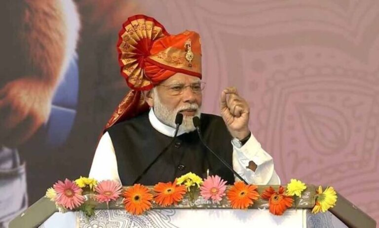 युवा महोत्सव को संबोधित करते हुए पीएम मोदी ने कहा
