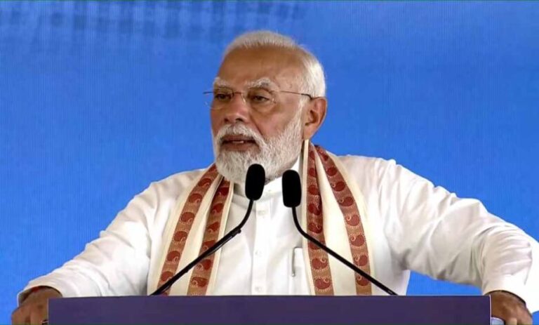 पीएम मोदी ने केरल में किया परियोजनाओं का उद्घाटन, कहा-