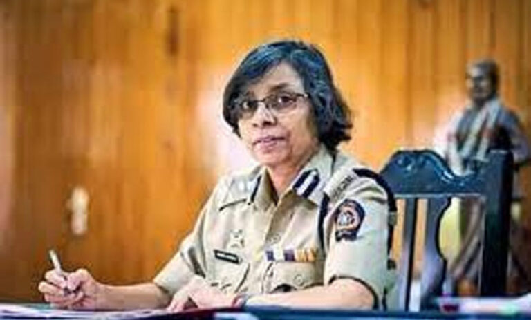 महाराष्ट्र की पहली महिला डीजीपी होगी अब रश्मि शुक्ला