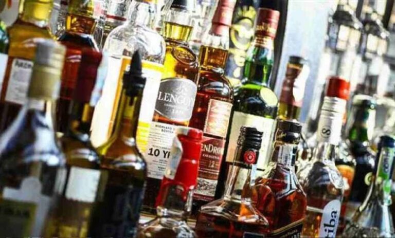 पहले शराब पीने को लेकर इतने सख्त कानून थे वो