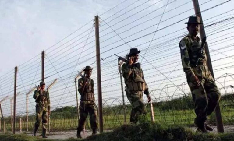 बड़ी संख्या में म्यांमारी सैनिक भारत के पूर्वोत्तर राज्य मिजोरम