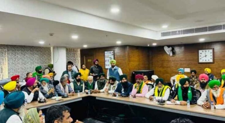 किसान आंदोलन: SKM का महत्वपूर्ण निर्णय; 26 फरवरी को पूरे