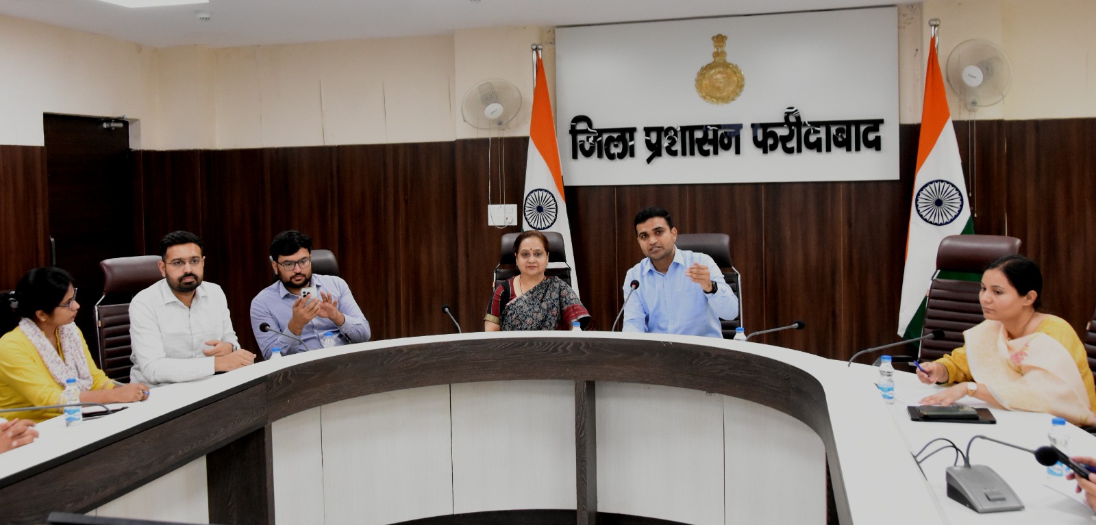 6dc0b8b0-e702-44be-9c16-544ac2d84775